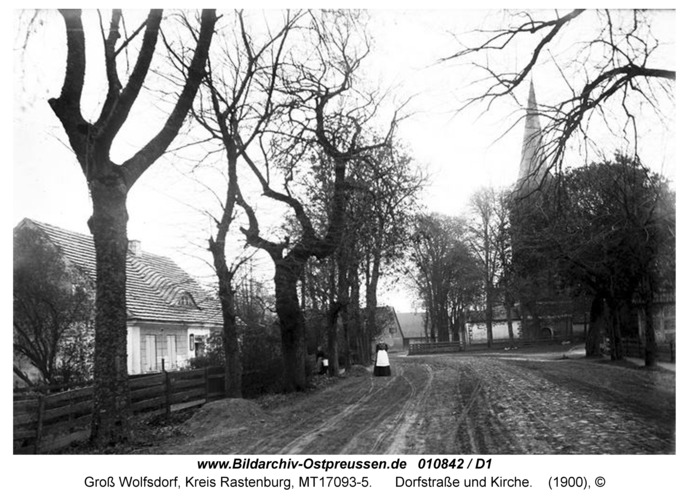 Groß Wolfsdorf, Dorfstraße und Kirche