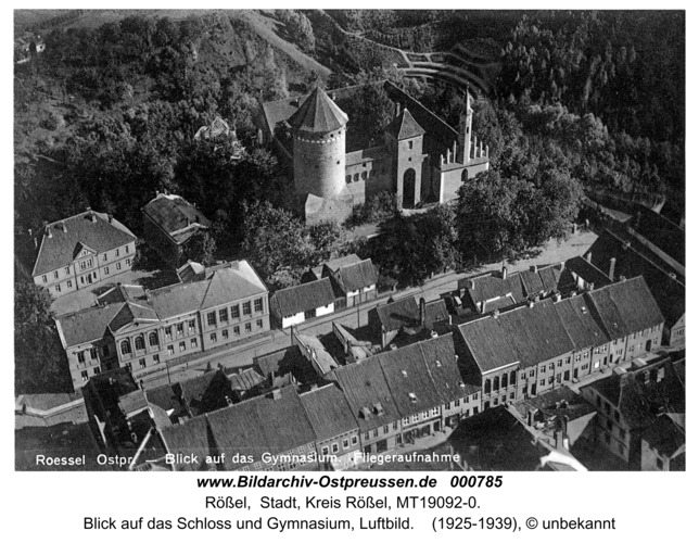 Rößel, Blick auf das Schloss und Gymnasium, Luftbild