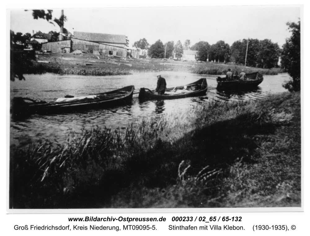 Groß Friedrichsdorf, Stinthafen mit Villa Klebon