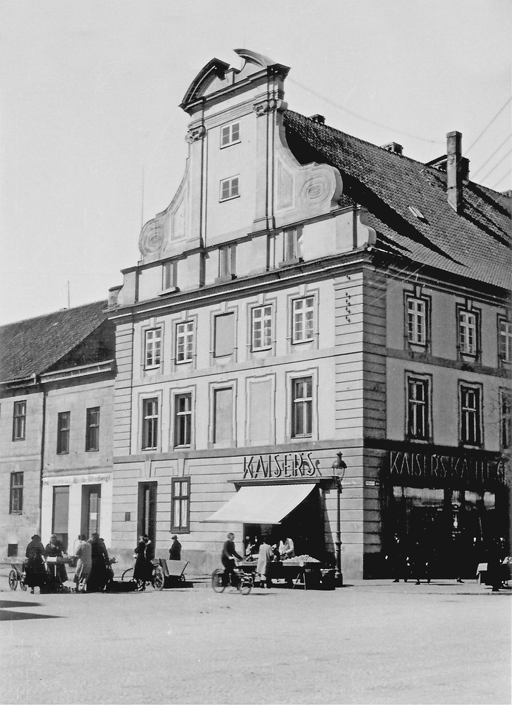 Tilsit, Schenkendorfplatz, das Blaurocksche Haus