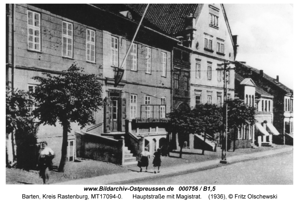 Barten, Hauptstraße mit Magistrat