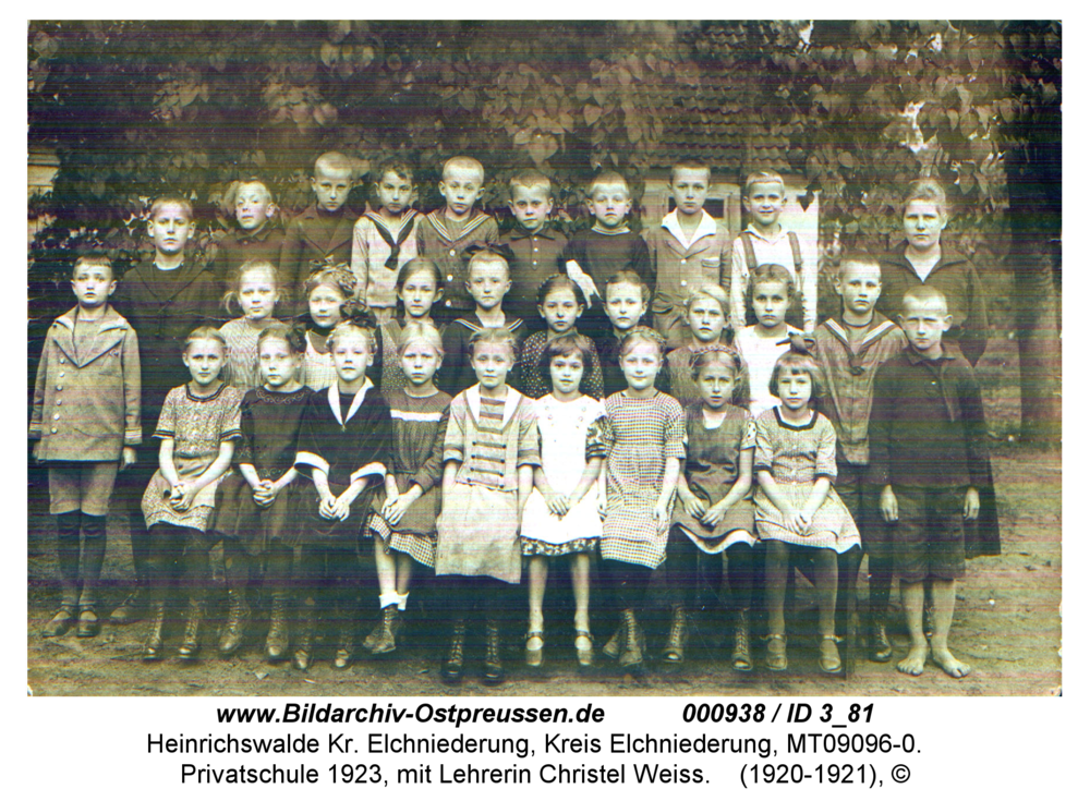 Heinrichswalde, Privatschule 1923, mit Lehrerin Christel Weiss