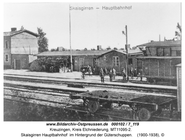 Skaisgirren, Hauptbahnhof im Hintergrund der Güterschuppen