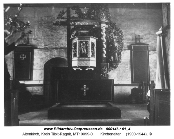 Altenkirch, Kirchenaltar