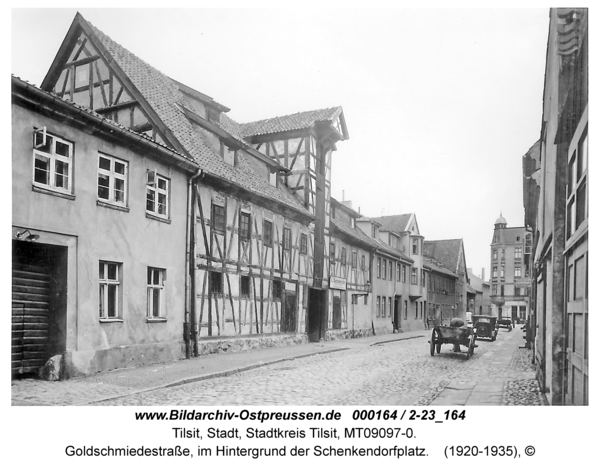 Tilsit, Goldschmiedestraße, im Hintergrund der Schenkendorfplatz