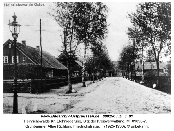 Heinrichswalde, Grünbaumer Allee Richtung Friedrichstraße