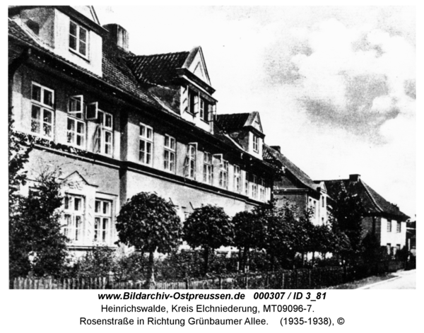 Heinrichswalde, Rosenstraße in Richtung Grünbaumer Allee