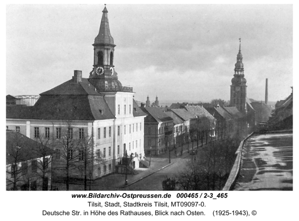 Tilsit, Deutsche Str. in Höhe des Rathauses, Blick nach Osten