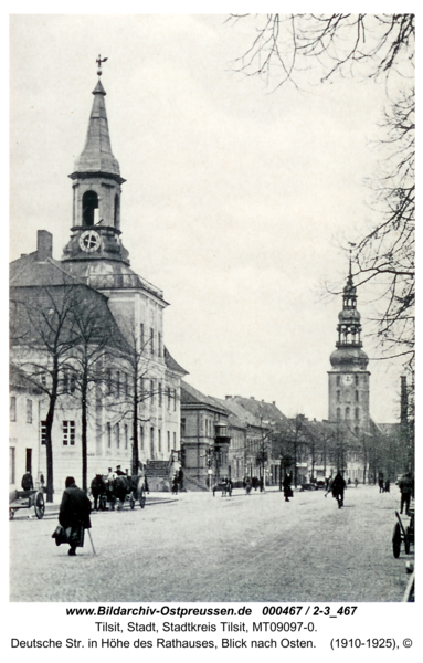 Tilsit, Deutsche Str. in Höhe des Rathauses, Blick nach Osten