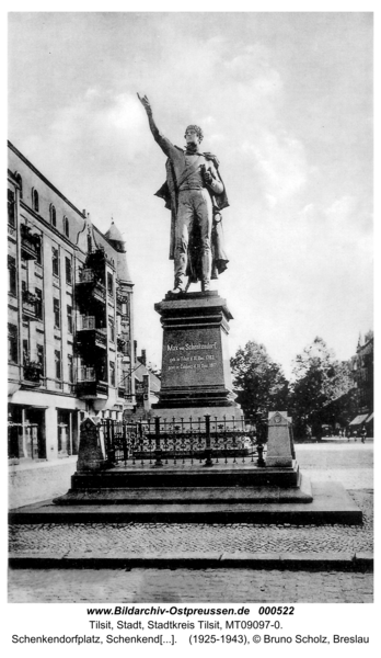 Tilsit, Schenkendorfplatz, Schenkendorf-Denkmal