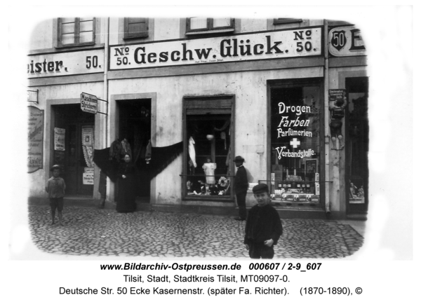 Tilsit, Deutsche Str. 50 Ecke Kasernenstr. (später Fa. Richter)