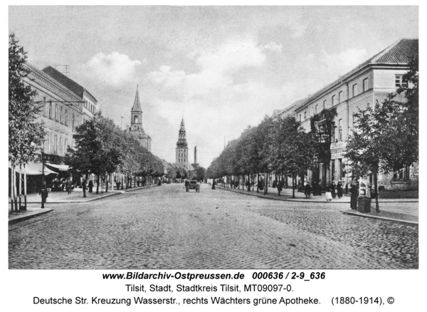 Tilsit, Deutsche Str. Kreuzung Wasserstr., rechts Wächters grüne Apotheke