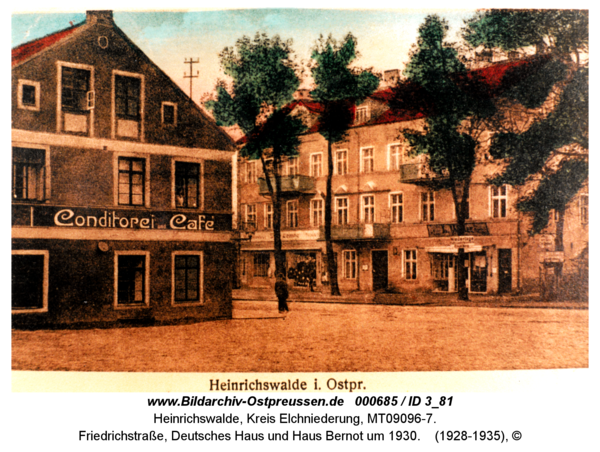 Heinrichswalde, Friedrichstraße, Deutsches Haus und Haus Bernot um 1930
