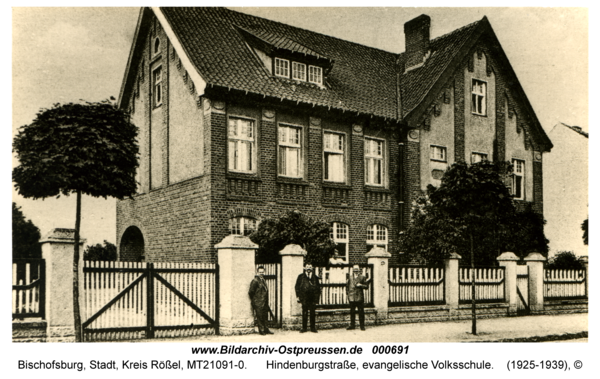Bischofsburg, Hindenburgstraße, evangelische Volksschule