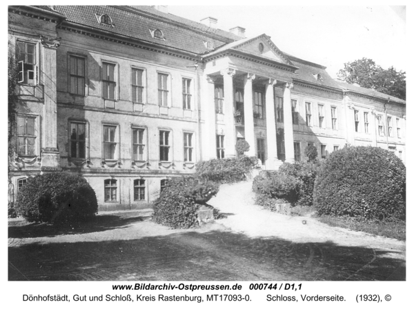 Dönhofstädt, Schloss, Vorderseite