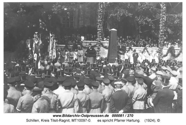 Schillen, Einweihung Kriegerdenkmal 1924, es spricht Pfarrer Hartung