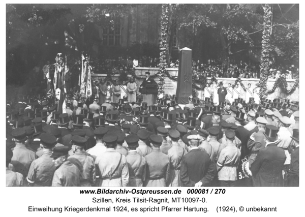 Schillen, Einweihung Kriegerdenkmal 1924, es spricht Pfarrer Hartung