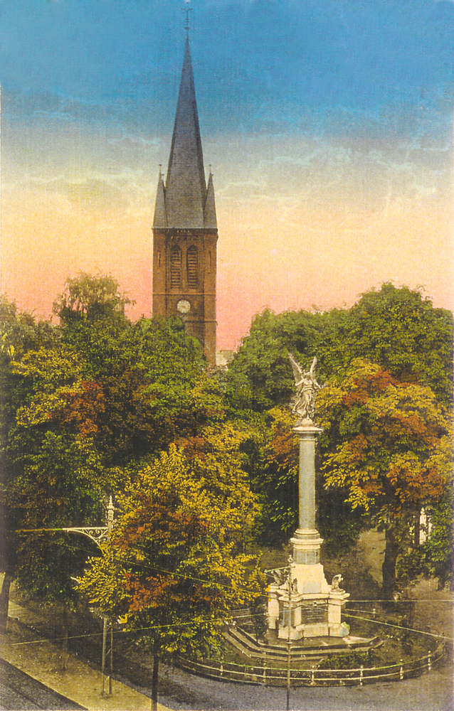 Tilsit, Reformierte Kirche und Kriegerdenkmal