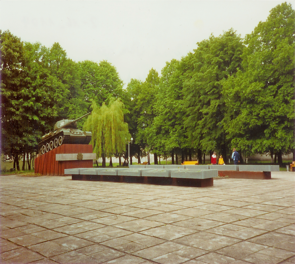 Tilsit, Denkmal (Panzer) auf dem Anger