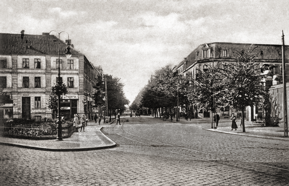 Tilsit, Herzog-Albrecht-Platz und Bahnhofstraße