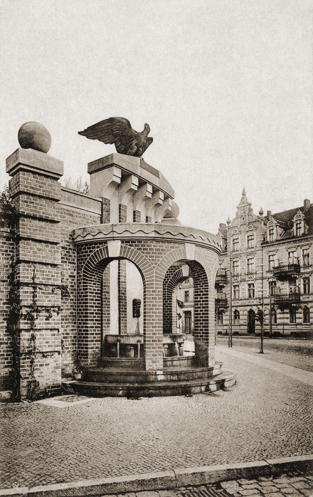 Tilsit, Brunnen auf dem Herzog-Albrecht-Platz