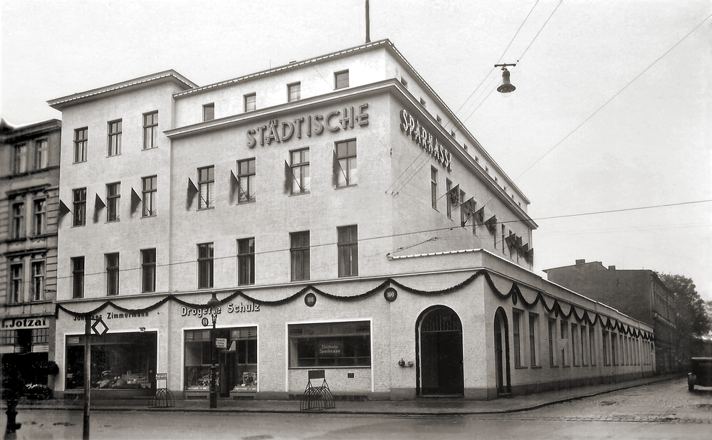 Tilsit, Hohe Str. 74-75, Städtische Sparkasse