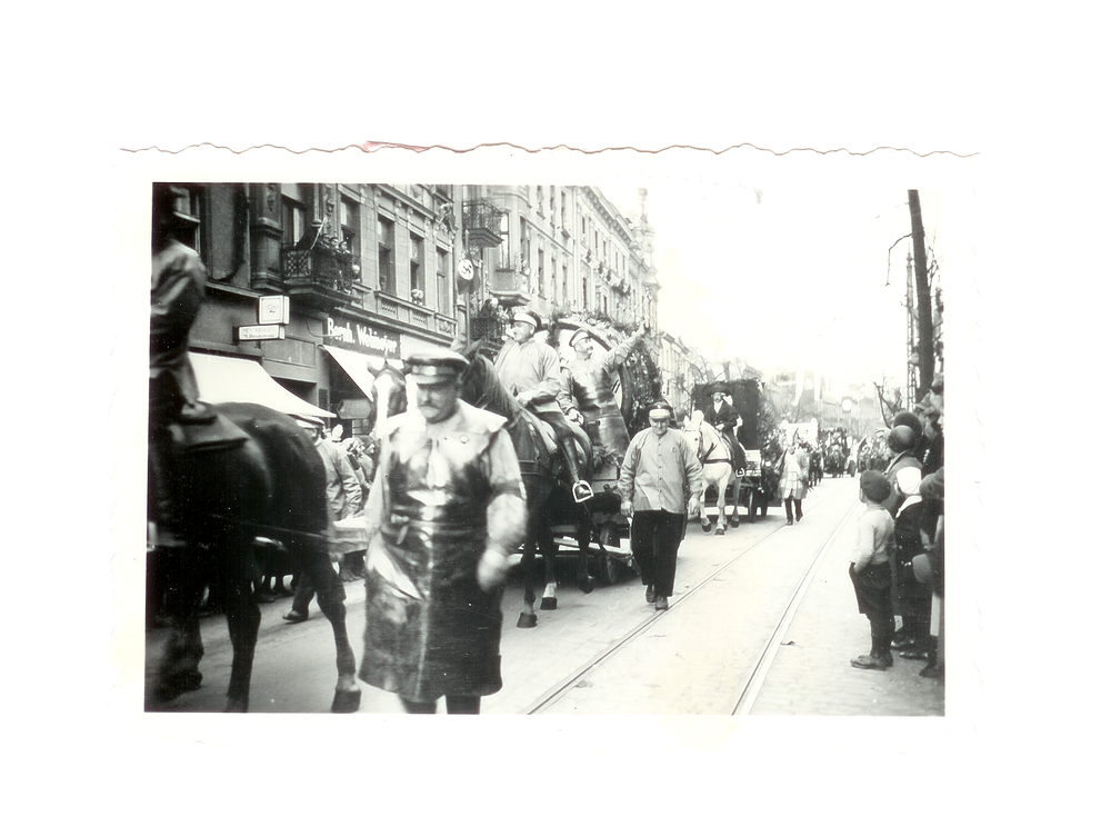 Tilsit, Hohe Str., Umzug am 1. Mai 1933, Wagen der Tilsiter Aktien-Brauerei