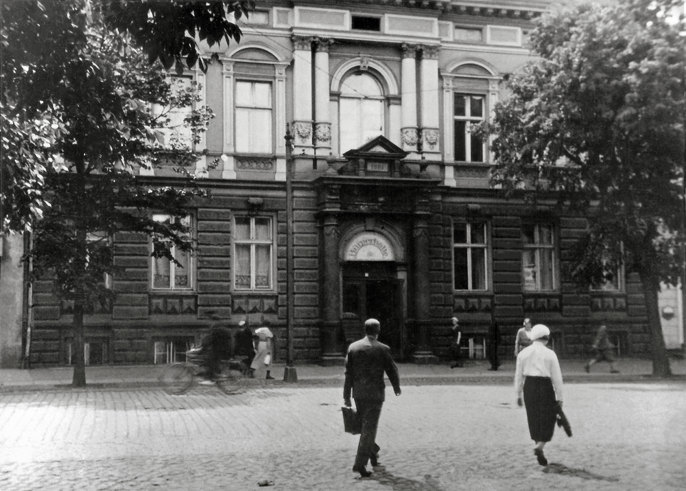 Tilsit, Hohe Str. 83, Bürgerhalle, Eingang