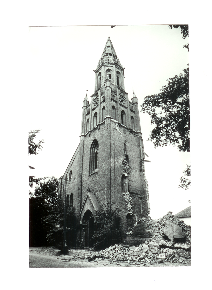 Tilsit, Fabrikstr., Turm der zerstörten kath. Kirche