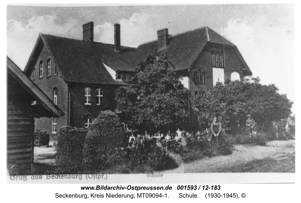 Seckenburg, Schule