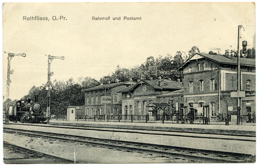 Rothfließ, Bahnhof und Postamt