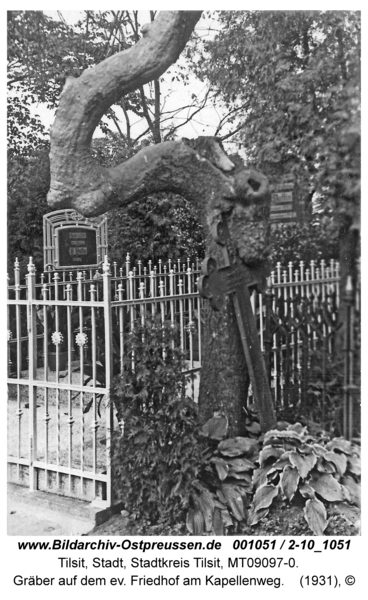 Tilsit, Gräber auf dem ev. Friedhof am Kapellenweg