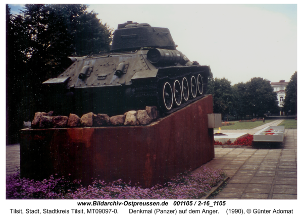 Tilsit, Denkmal (Panzer) auf dem Anger