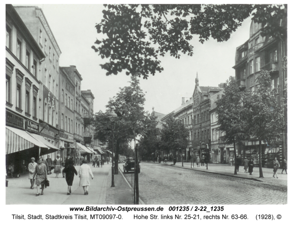 Tilsit, Hohe Str. links Nr. 25-21, rechts Nr. 63-66