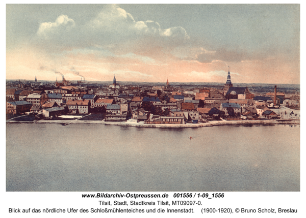 Tilsit, Blick auf das nördliche Ufer des Schloßmühlenteiches und die Innenstadt