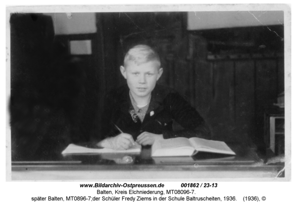 Baltruscheiten, später Balten, MT0896-7;der Schüler Fredy Ziems in der Schule Baltruscheiten, 1936