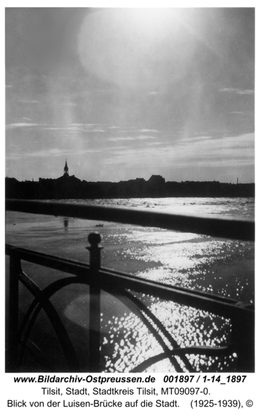 Tilsit, Blick von der Luisen-Brücke auf die Stadt