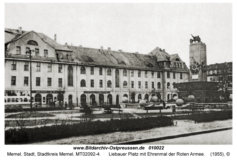 Memel, Liebauer Platz mit Ehrenmal der Roten Armee