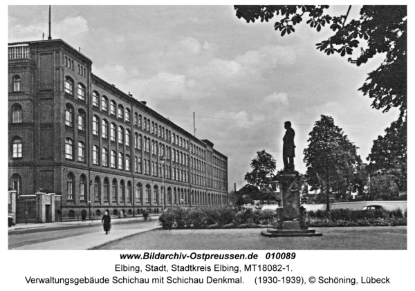 Elbing, Verwaltungsgebäude Schichau mit Schichau Denkmal
