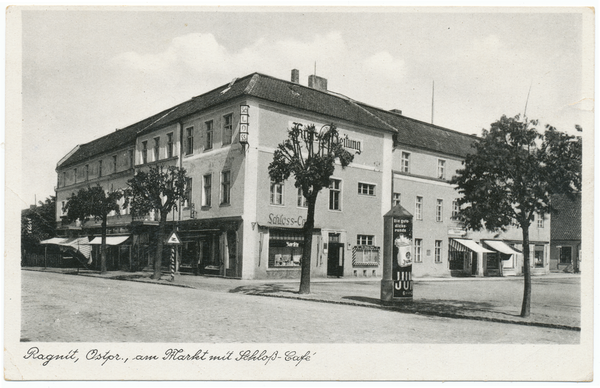Ragnit, Markt mit Schloß-Café