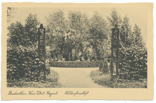 Altenkirch, Heldenfriedhof