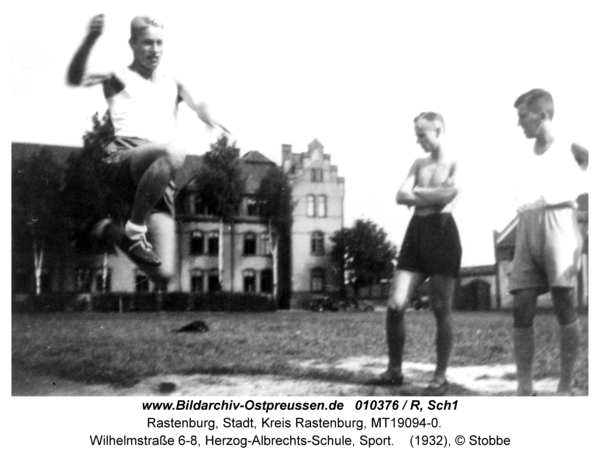 Rastenburg, Wilhelmstraße 6-8, Herzog-Albrechts-Schule, Sport