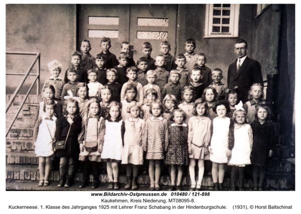 Kuckerneese. 1. Klasse des Jahrganges 1925 mit Lehrer Franz Schabang in der Hindenburgschule