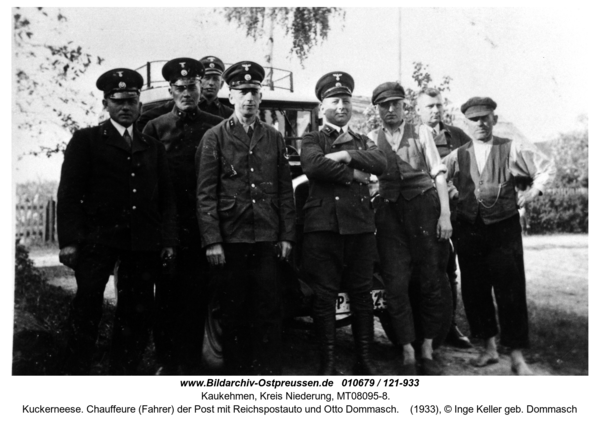 Kuckerneese. Chauffeure (Fahrer) der Post mit Reichspostauto und Otto Dommasch
