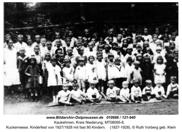 Kuckerneese. Kinderfest von 1927/1928 mit fast 80 Kindern