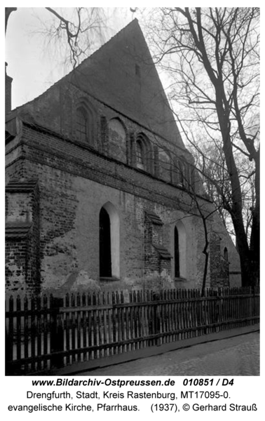 Drengfurt, evangelische Kirche, Pfarrhaus