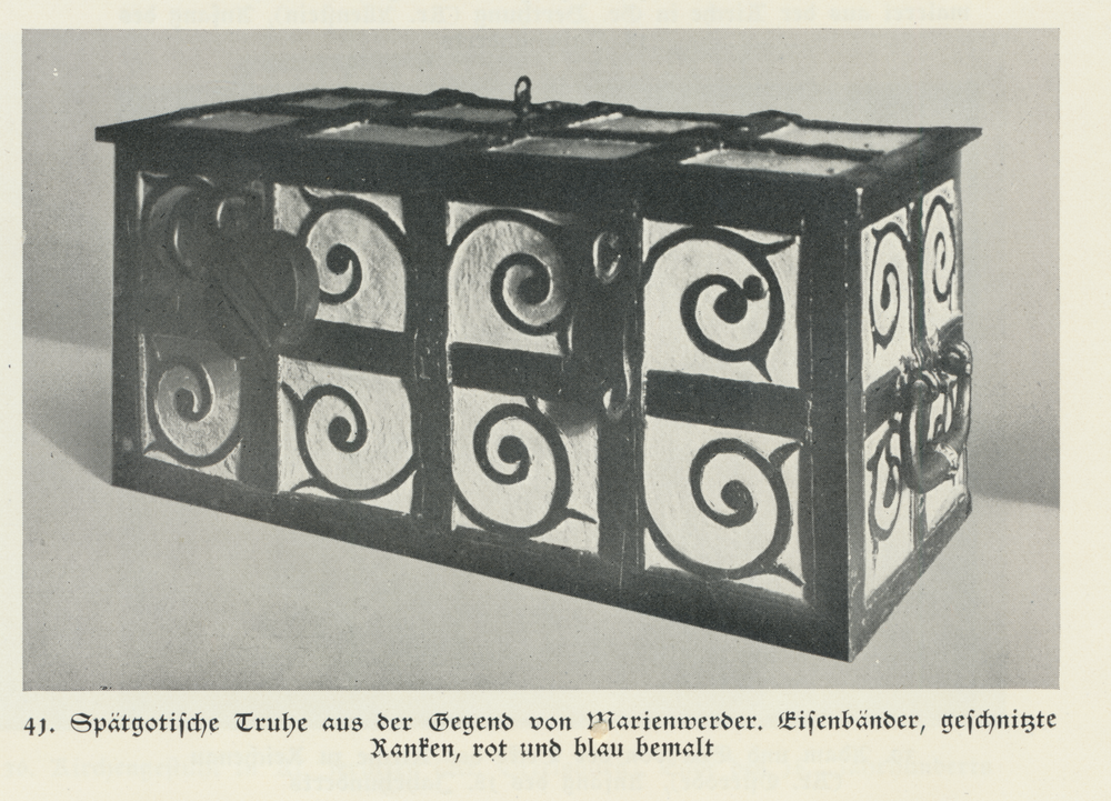 Marienwerder (Kreis), Spätgotische Truhe aus der Gegend, Eisenbänder, geschnitzte Ranken, rot und blau bemalt