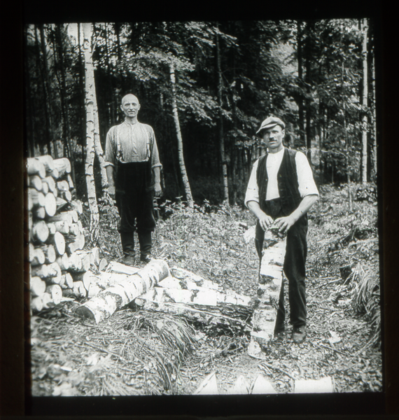 Klein Guja, Holzfäller Uschkurat und Blaschke