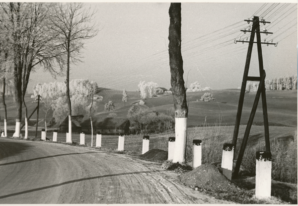 Nördliches Ostpreußen wo?, Landstraße in hügeliger Winterlandschaft