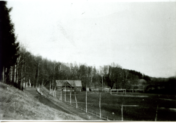 Bartenstein, Sportplatz im Elisabeth-Park, im Hintergrund das Turner-Häuschen